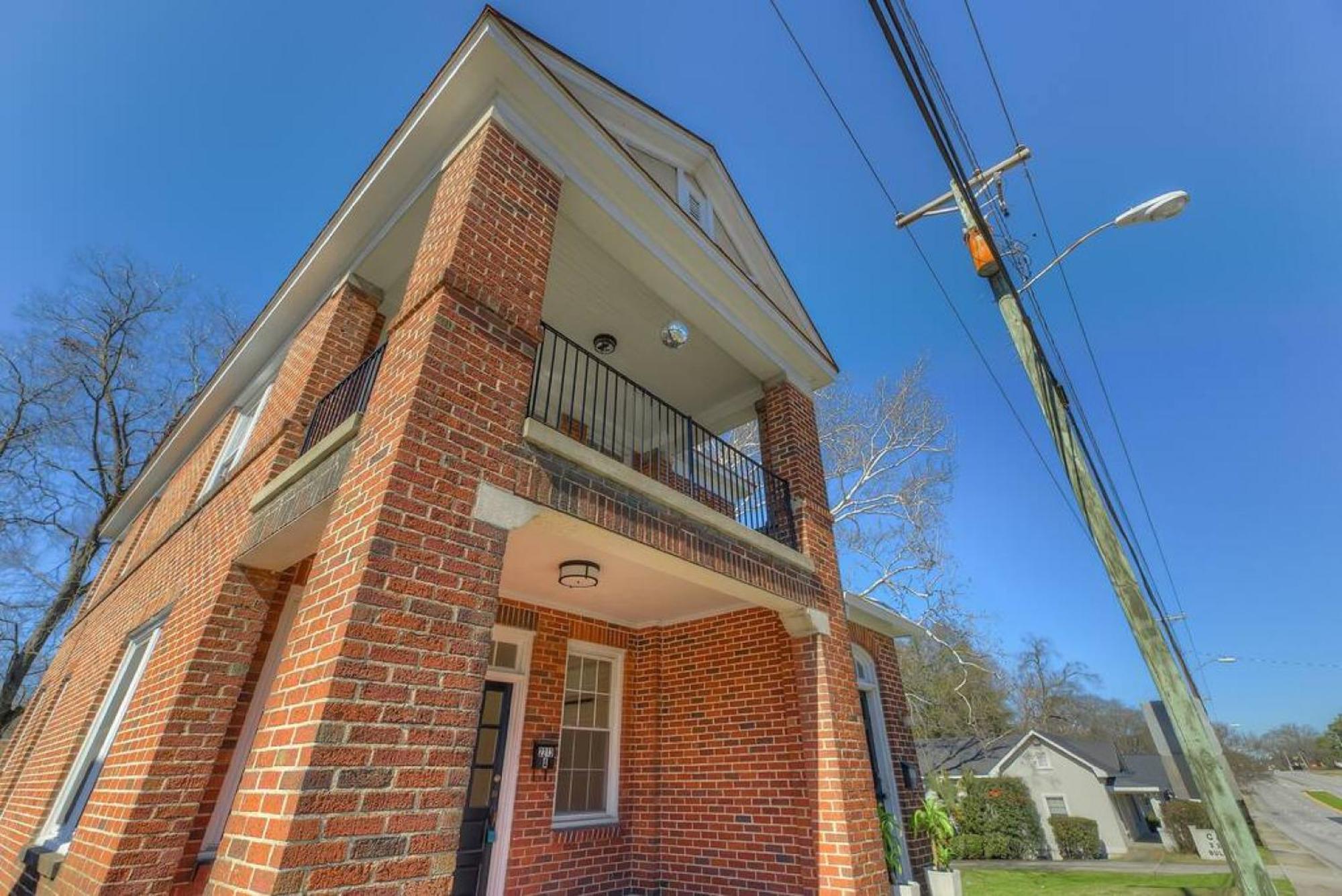 The Jewel Of Bull St. Upstairs Apartment Columbia Exterior photo